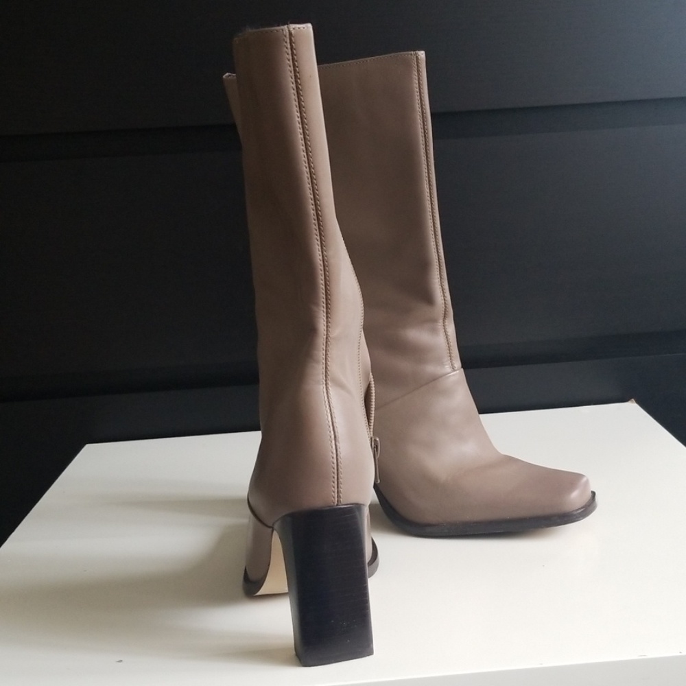 Boots - Picture 3 of 3